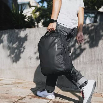 tomtoc Backpack – batoh na až 16" notebook, 15 L, čierna tomtoc Backpack – batoh na až 16" notebook, 15 L, čierna