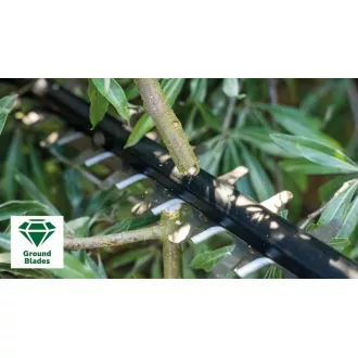 BOSCH UniversalHedgeCut 18V-50, akumulátorové nožnice, 18 V, dĺžka čepele 50 cm, rozstup zubov 20 mm, akumulátor 2.5 Ah