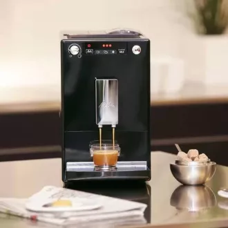 MELITTA Solo Frosted Black, kávovar, 15 Bar, 2 šálky naraz, vstavaný mlynček, nemliečne receptúry, čierny MELITTA Solo Frosted Black, kávovar, 15 Bar, 2 šálky naraz, vstavaný mlynček, nemliečne receptúry, čierny