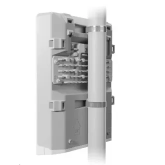 MikroTik Cloud Router Switch CRS318-16P-2S+OUT, 800MHz CPU, 256MB, 16x10/100/1000 (PoE-out), 2xSFP+, vr.