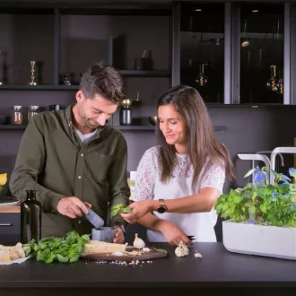 Véritable SMART - Automatický kvetináč s reguláciou osvetlenia, biela