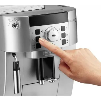DeLonghi Magnifica S ECAM 22.110.SB automatický kávovar DeLonghi Magnifica S ECAM 22.110.SB automatický kávovar