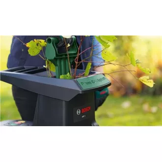 BOSCH AXT 25 D, tichý kompostovač, 2.500 W, kapacita strihu, max. priemer vetiev 40 mm BOSCH AXT 25 D, tichý kompostovač, 2.500 W, kapacita strihu, max. priemer vetiev 40 mm