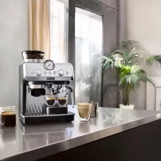 DeLonghi La Špecialista Arte pákový kávovar, 1400 W, vstavaný mlynček, parná tryska MyLatte DeLonghi La Špecialista Arte pákový kávovar, 1400 W, vstavaný mlynček, parná tryska MyLatte