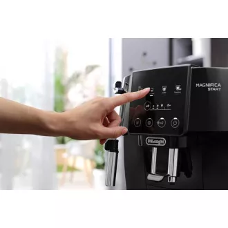 DeLonghi ECAM 220.21.B Magnifica Štart automatický kávovar, 1450 W, 15 bar, vstavaný mlynček, parná tryska, čierny DeLonghi ECAM 220.21.B Magnifica Štart automatický kávovar, 1450 W, 15 bar, vstavaný mlynček, parná tryska, čierny