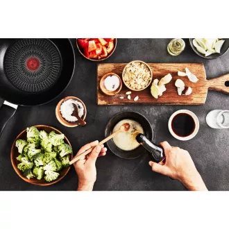 G2557572 UNLIMITED PÁNOV 22 cm TEFAL
